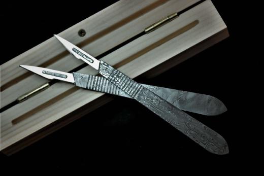 Messer Nr. 298 + 299